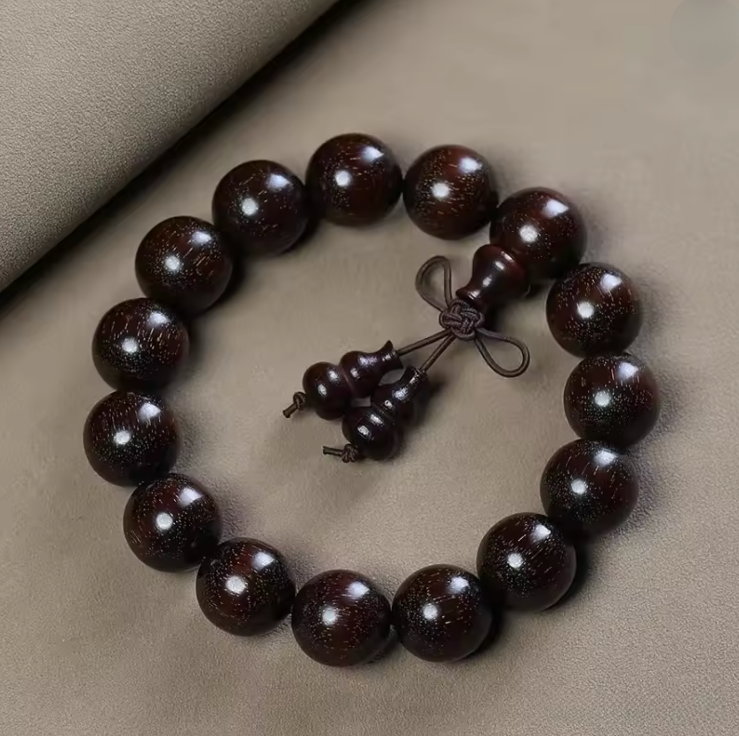 Artisan d'Asie Bracelets Malas 15mm Bracelet mala en bois de santal noir premium