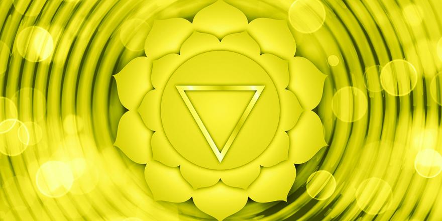 Le Chakra du Plexus Solaire : Qu'est-ce que c'est ? Où se trouve-t-il et comment le soigner ?