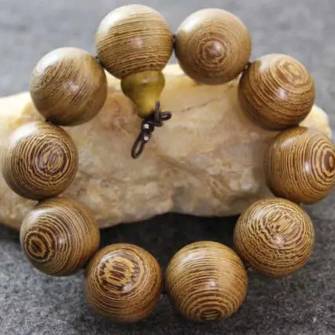 Artisan d'Asie Bracelets Malas Bracelet mala en bois de wengé
