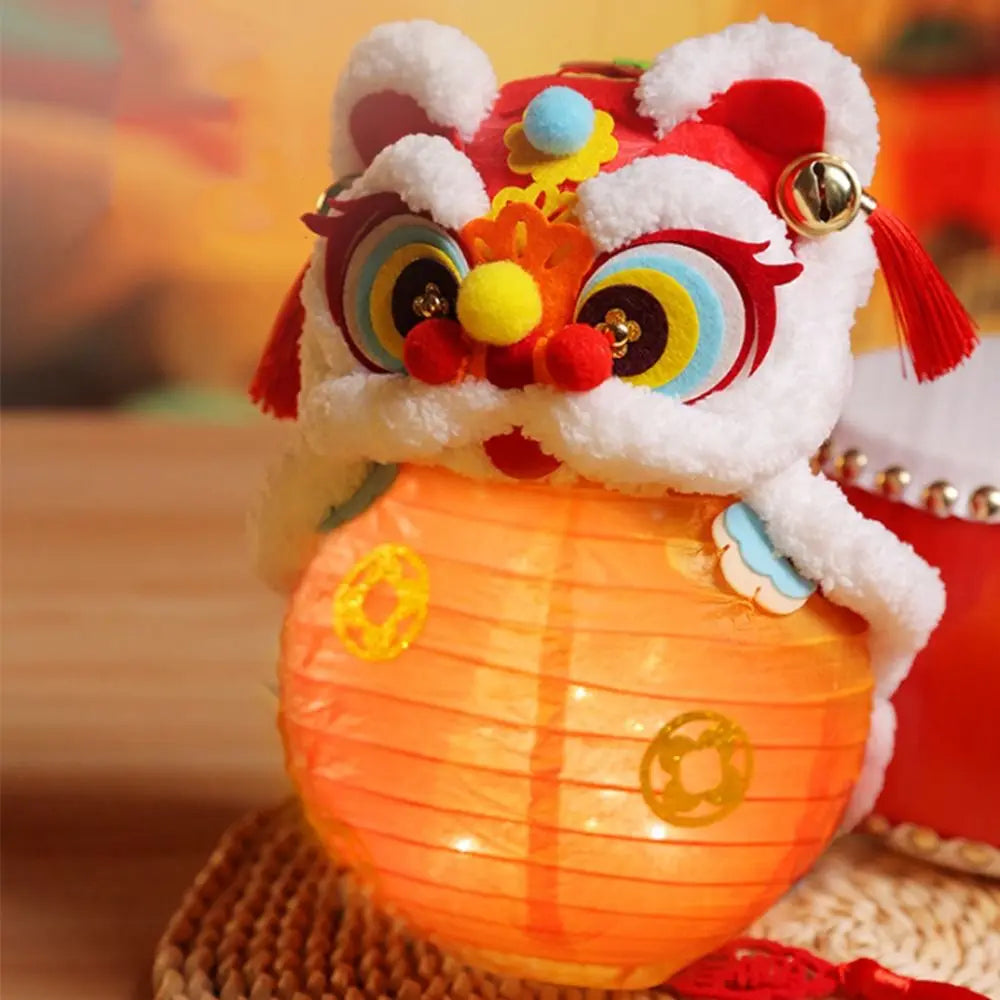 Artisan d'Asie Lanterne Fete de la Lune Dragon Symbole Illuminé de Force et Tradition