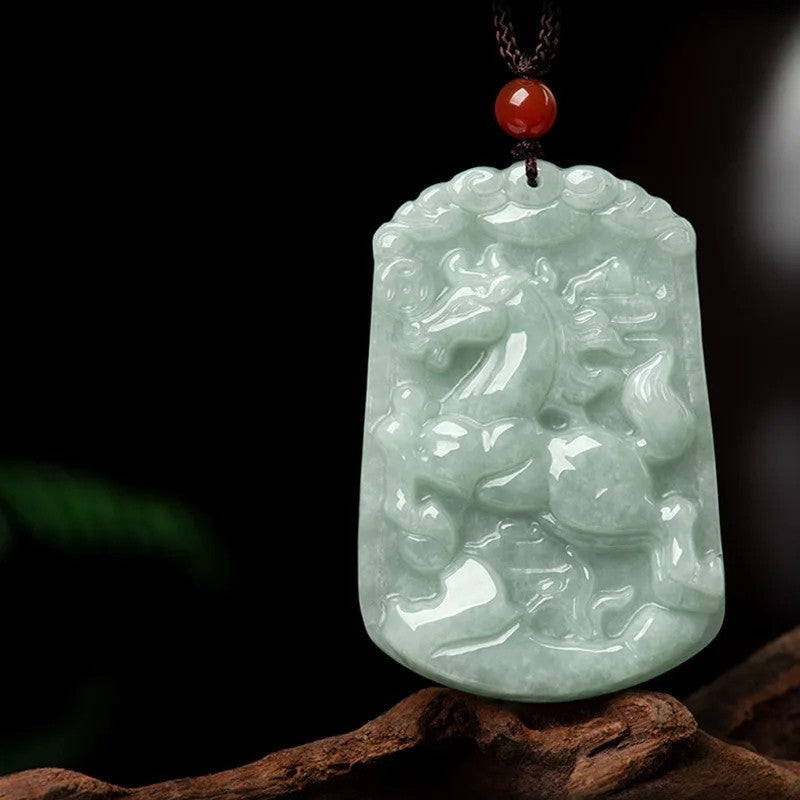 Artisan d'Asie Pendentifs & Amulettes Cheval Pendentif Signes du Zodiaque en Jade du Myanmar