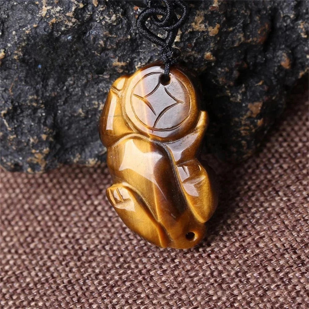 Artisan d'Asie Pendentifs & Amulettes Pendentif Feng Shui Pixiu en Oeil de Tigre
