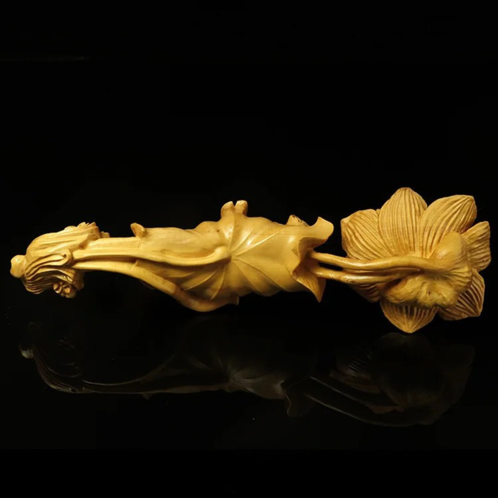 Artisan d'Asie Ruyi Lotus ruyi sculpté en bois de buis